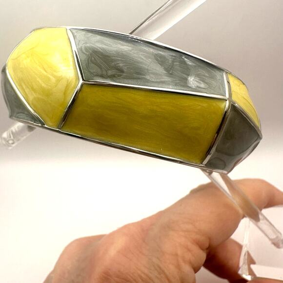 Enamel Hinge Bracelet Bangle Buttery Yellow Gray Grey Bangle Retro Lagenlook - Picture 10 of 11